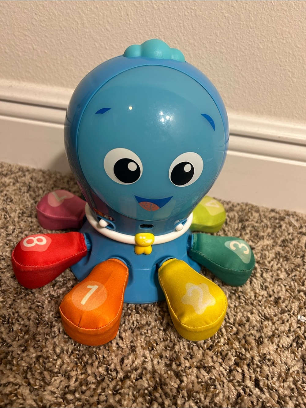 Baby Einstein Ocean Explorer - Blue Octopus Crawl and Chase